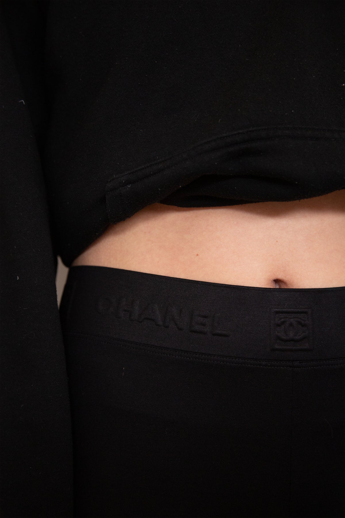 Chanel capri pants