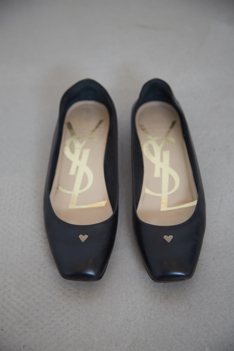 Yves Saint Laurent ballerina