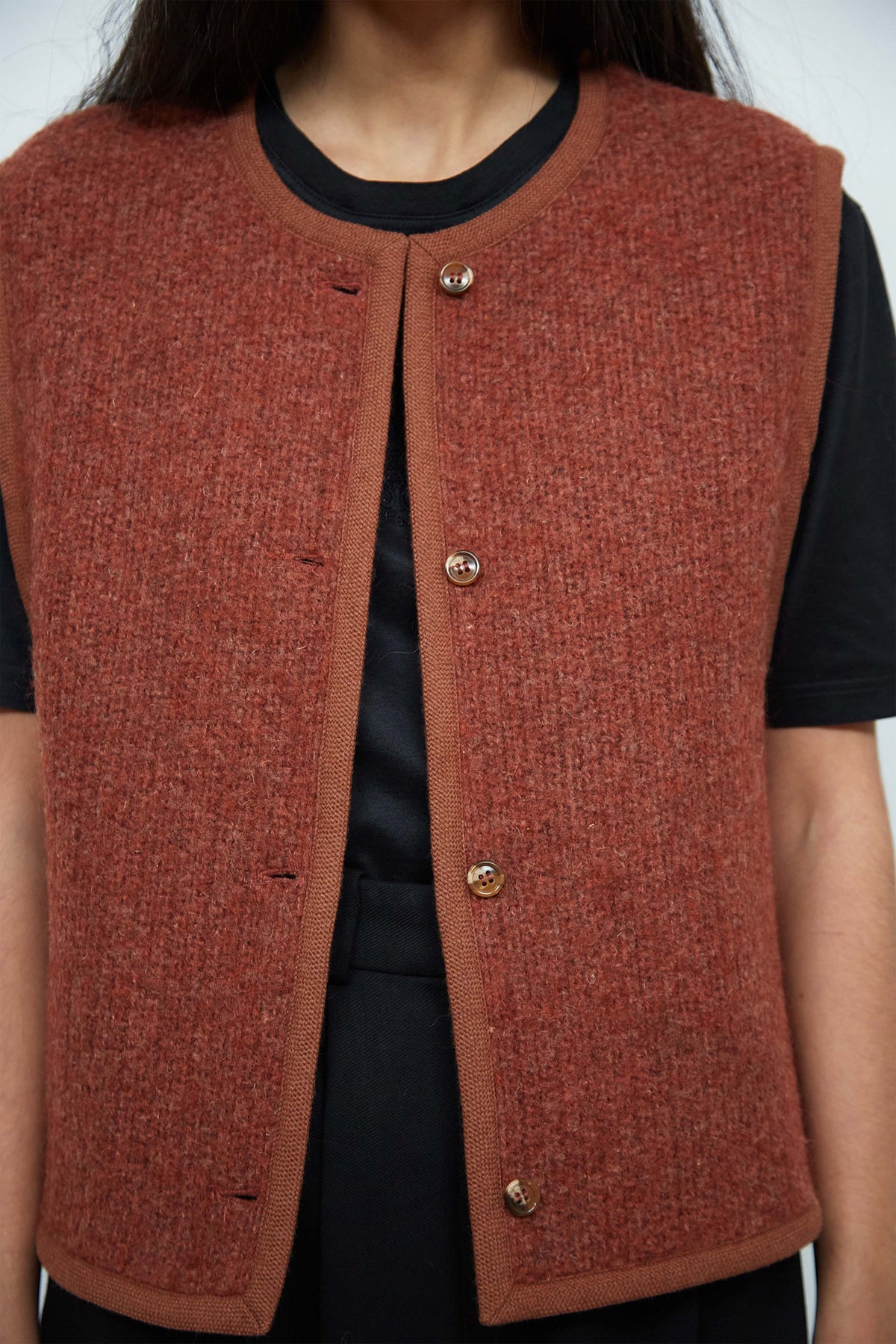 Guy Laroche vest